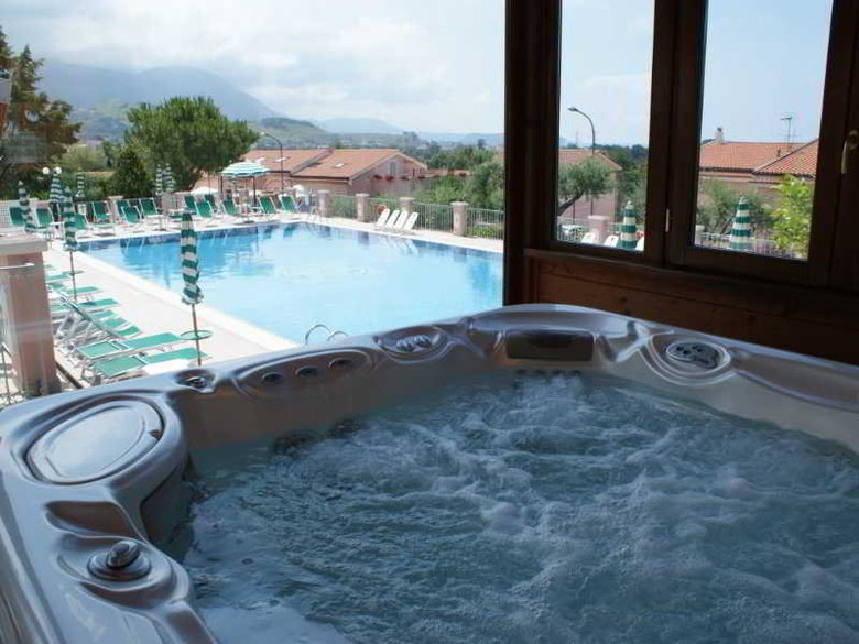 Hotel Ristorante Borgo La Tana