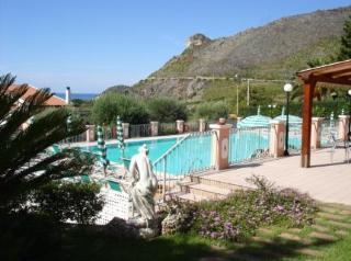 Hotel Ristorante Borgo La Tana