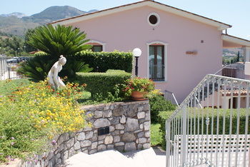 Hotel Ristorante Borgo La Tana