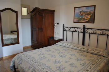 Hotel Ristorante Borgo La Tana