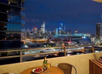 Aparthotel Apartments @ Docklands