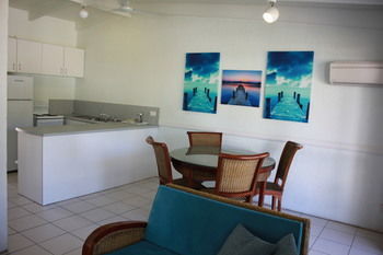 Aparthotel Beachfront Terrace