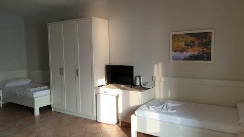 Hotel Joel Residence