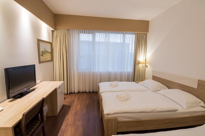 Hotel Quercus