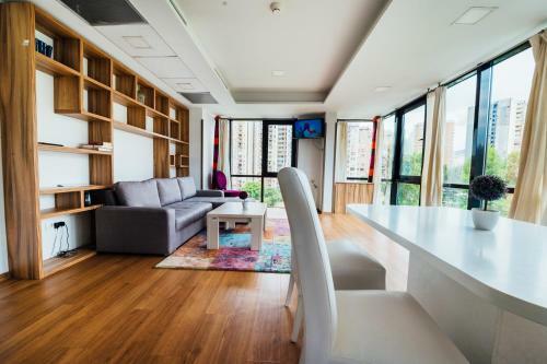 University Hotel Emiran