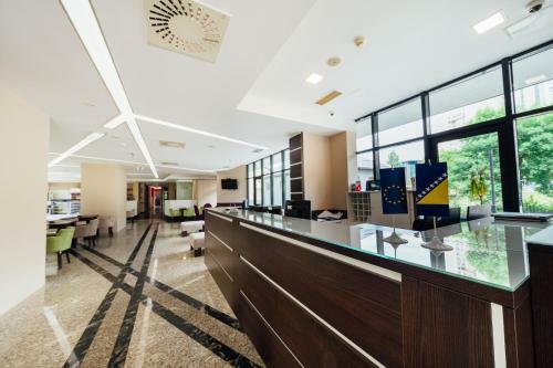 University Hotel Emiran