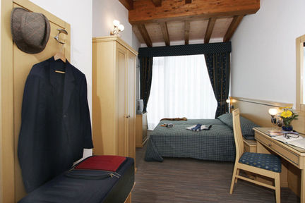 Hotel Mary