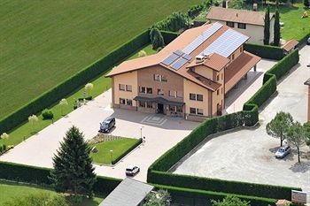 Orange Motel Hotel