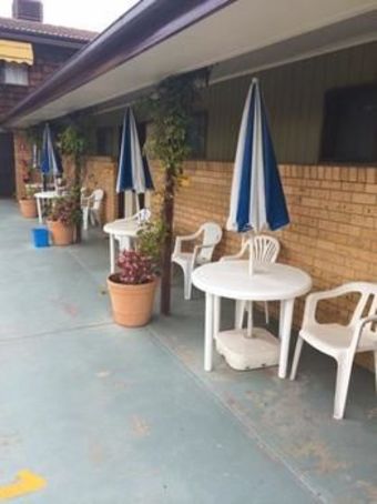 Young Goldrush Motel