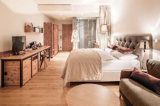Nidum - Casual Luxury Hotel