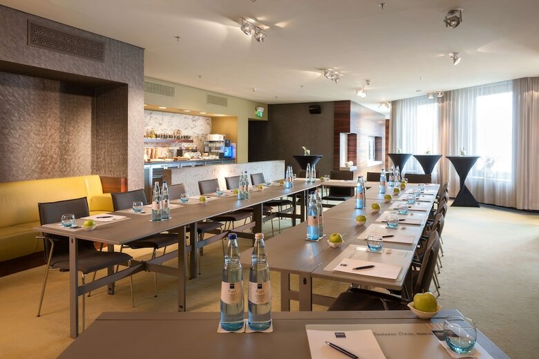 Hotel Dorint Am Heumarkt Koeln