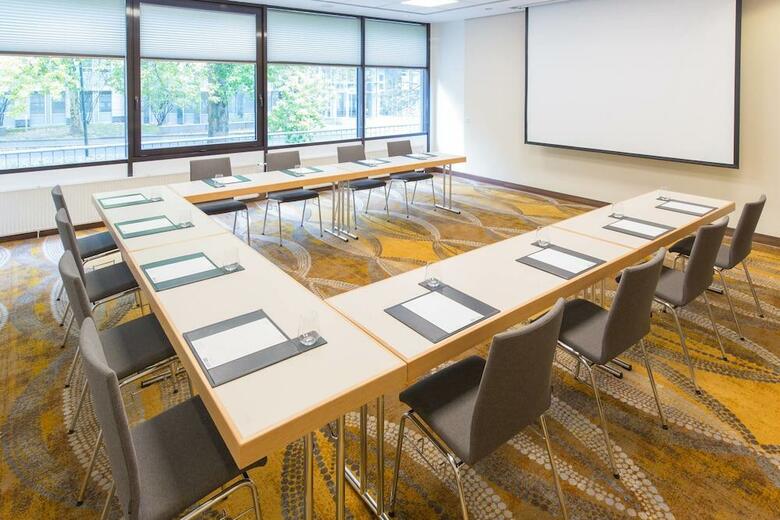 Hotel Courtyard By Marriott Duesseldorf Seestern