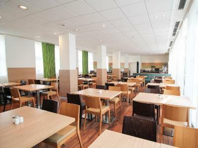 Hotel Ibis Dusseldorf Hauptbahnhof