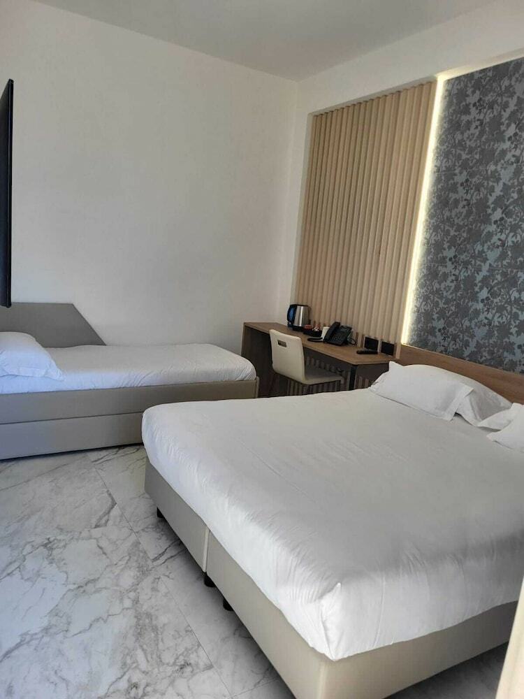 Hotel Maiuri