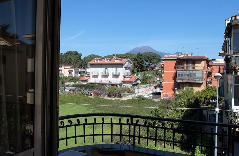 Hotel Iside