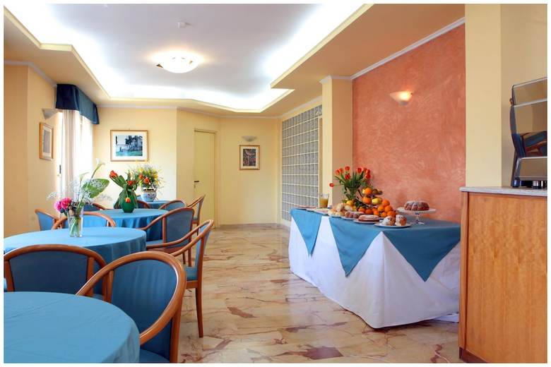 Hotel Iside