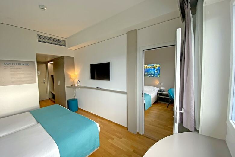 Aquatis Hotel