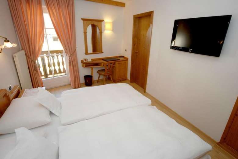 Central Hotel