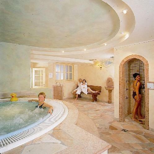 Hotel Arnica Garn�