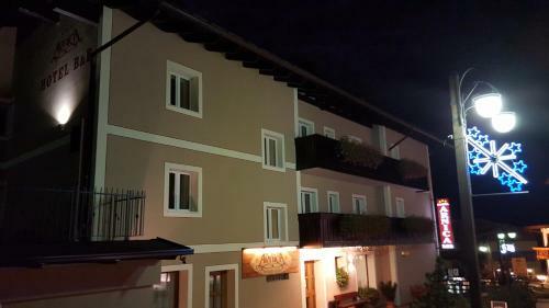 Hotel Arnica Garn�