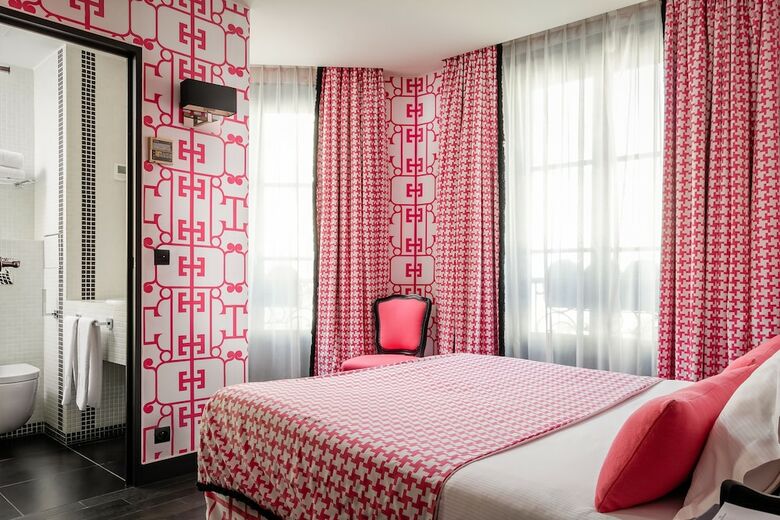 Hotel Monceau Elysees