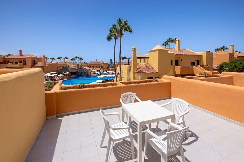 Hotel Dream Villa Tagoro