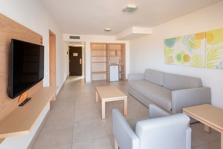 Hotel Dream Villa Tagoro
