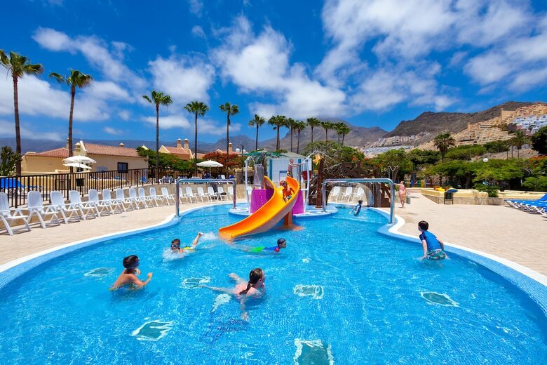 Hotel Dream Villa Tagoro