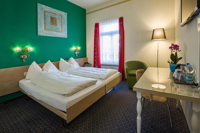 Hotel Ambassador