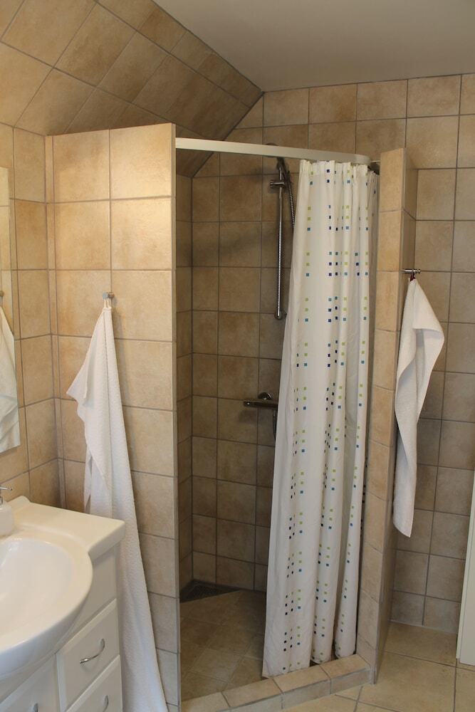 Amalie Bed And Breakfast & Apartments