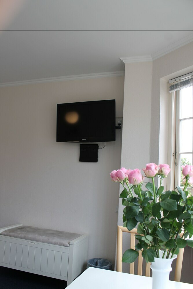Amalie Bed And Breakfast & Apartments