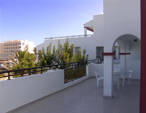 Apartamentos Playa Es Cana