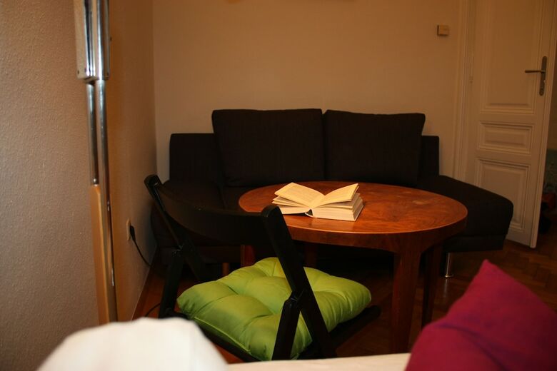 Homelike City Apartment