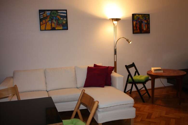 Homelike City Apartment
