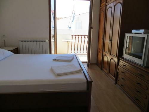 Apartments And Rooms Rogosic