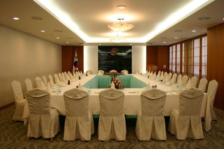 Hotel President