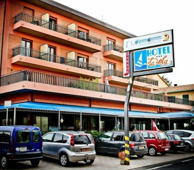 Hotel La Vela