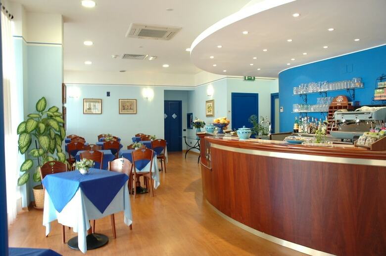 Hotel La Vela