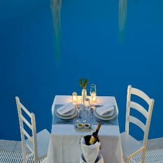 Aspalathras White Hotel