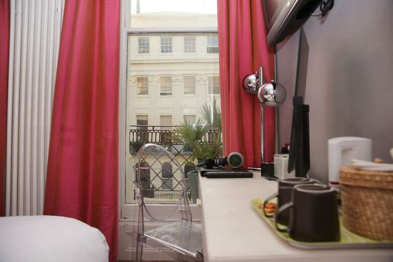 Hostal The Oriental - Guest House