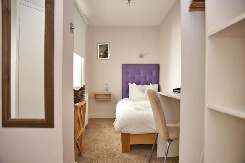 Hostal The Oriental - Guest House