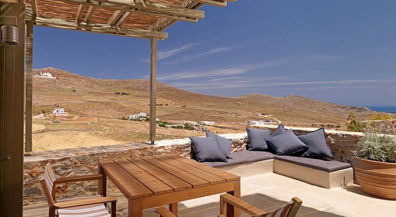 Hotel Themonies Luxury Suites