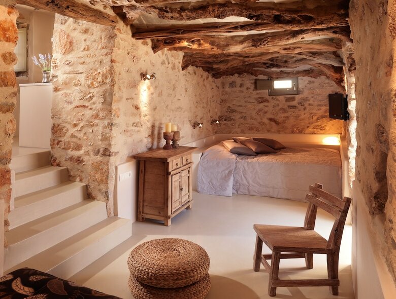 Hotel Themonies Luxury Suites
