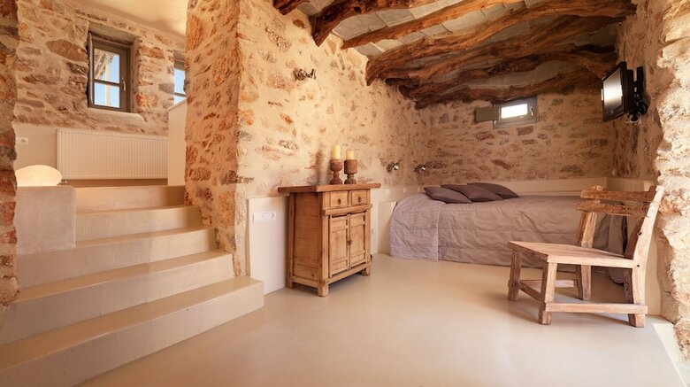 Hotel Themonies Luxury Suites