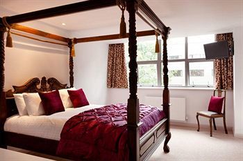 Hotel Jolyons @ No.10
