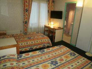 Hotel Logis Les Bains De Mer