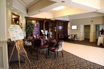 The Royal Hotel & Merrill Leisure Club