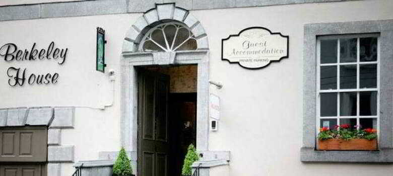 Hostal Hibernian House