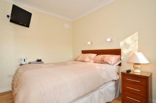 Hostal Lynfield Guesthouse