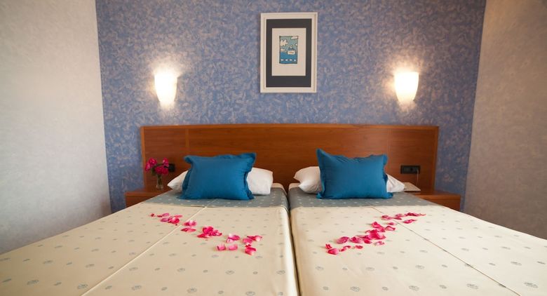 Hotel Zlatni Lav